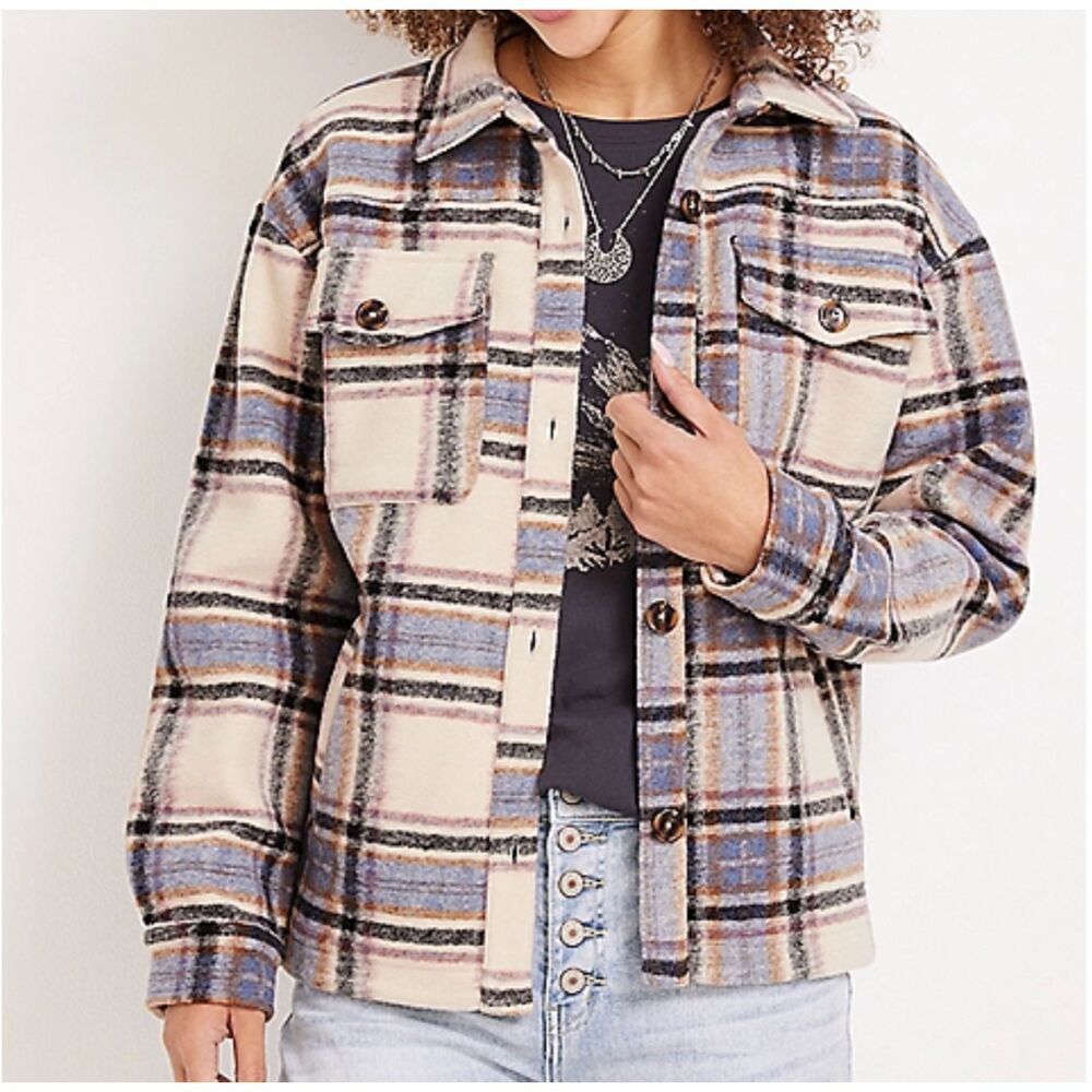 Maurices Shoreline Shortie Blue plaid Shacket​ L EUC
